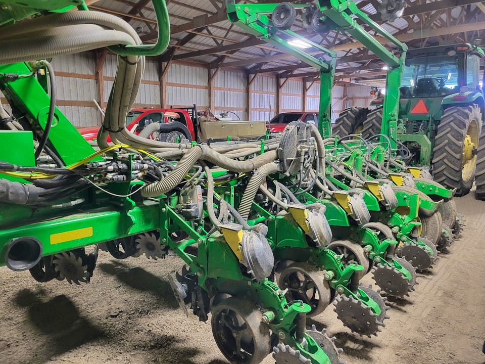John Deere 1775NT