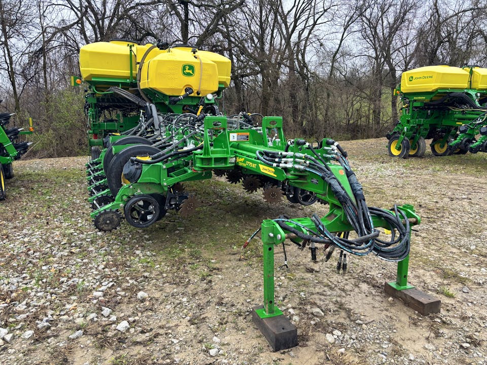 John Deere 1775NT