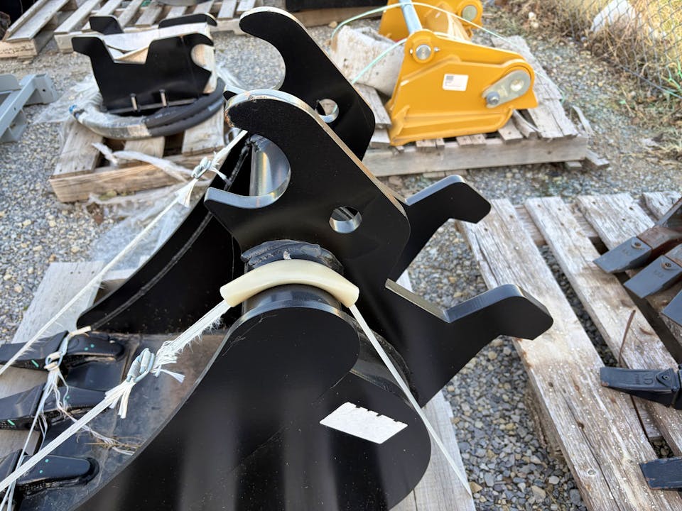 John Deere 18” HD BYT10998