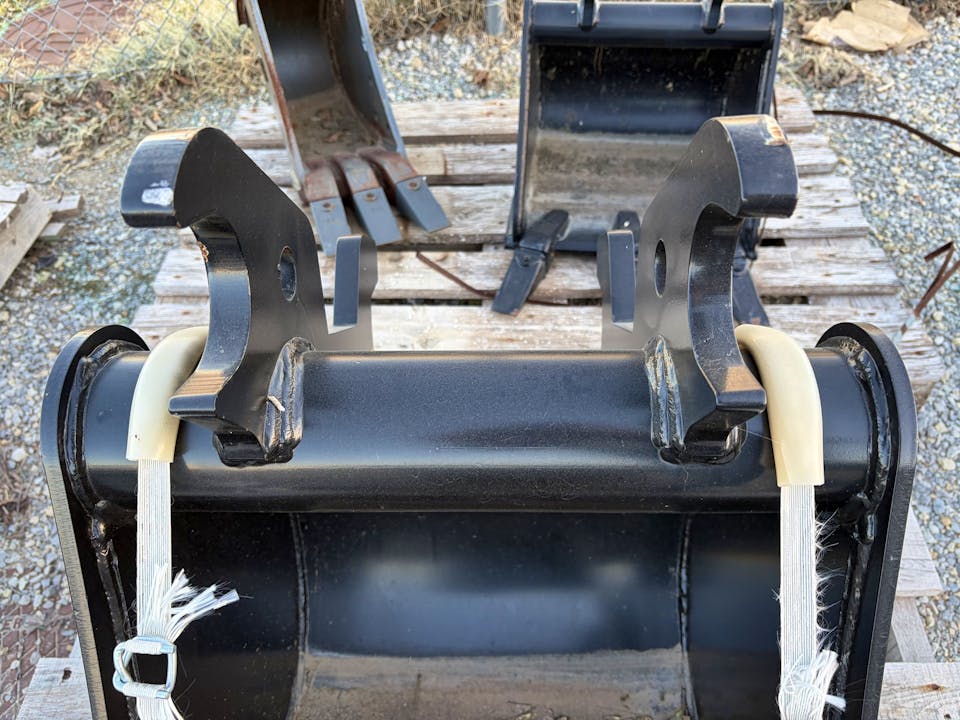 John Deere 18” HD BYT10998