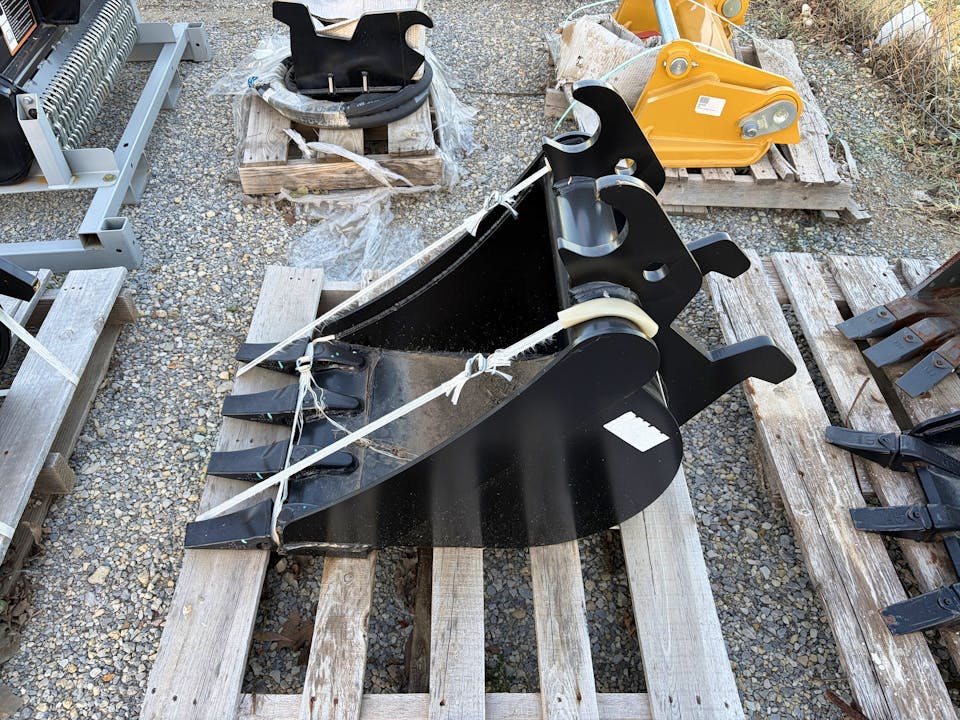 John Deere 18” HD BYT10998