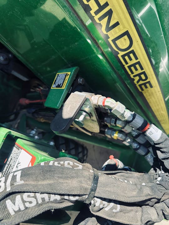 John Deere 2025R