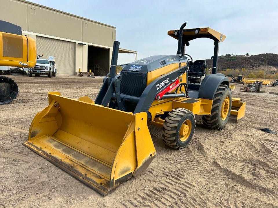 John Deere 210G