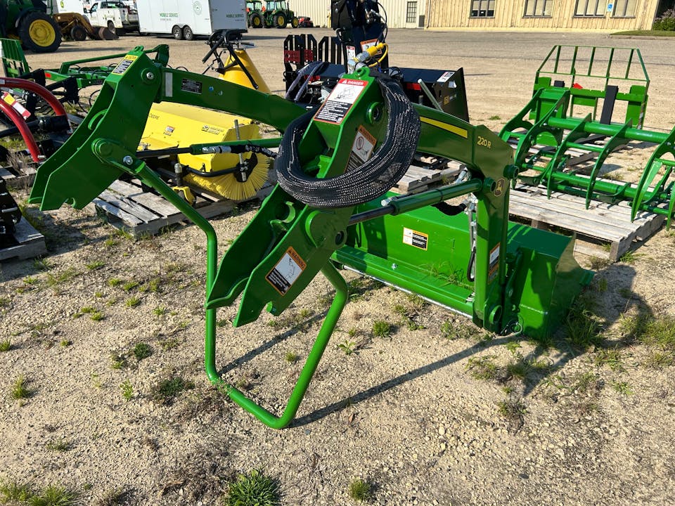 John Deere 220R