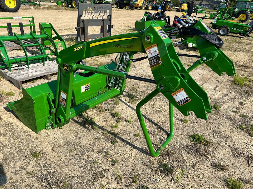 John Deere 220R