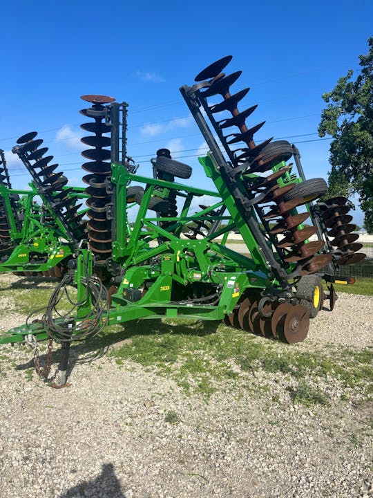 John Deere 2623