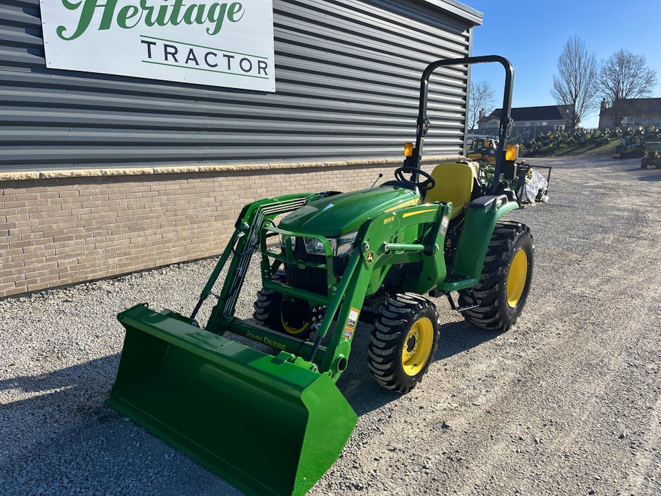 John Deere 3025E