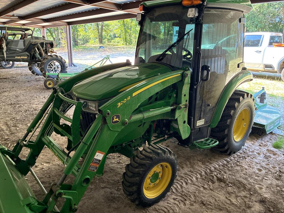John Deere 3033R