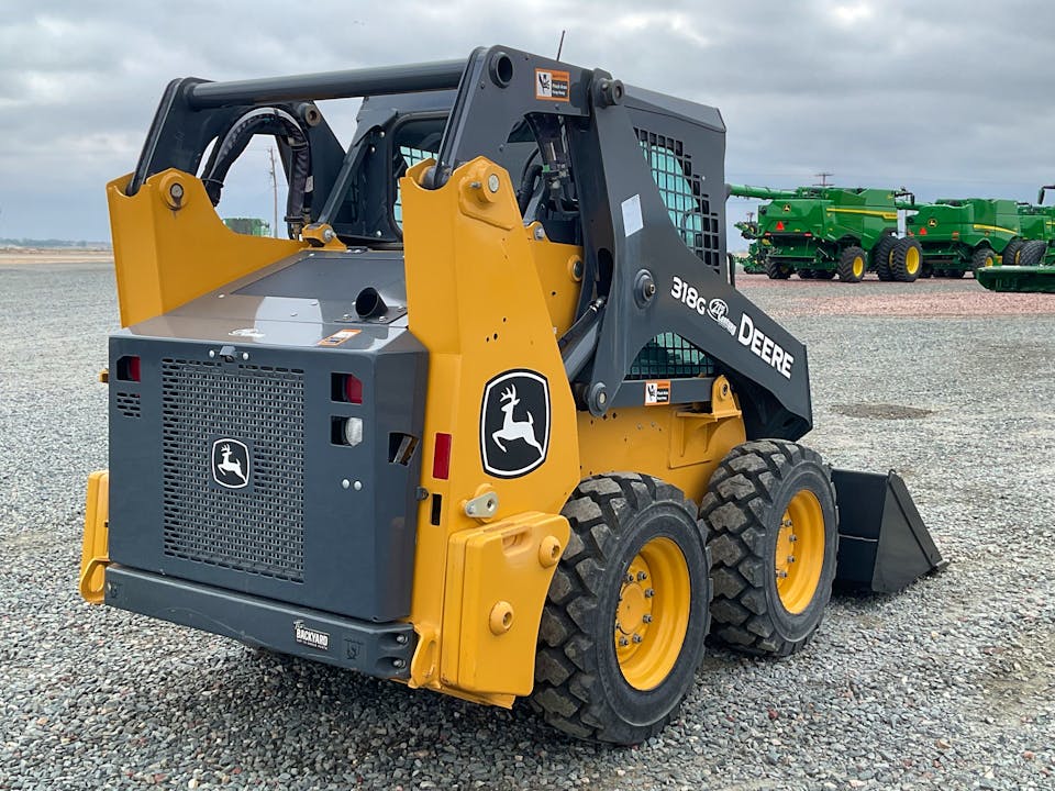 John Deere 318G