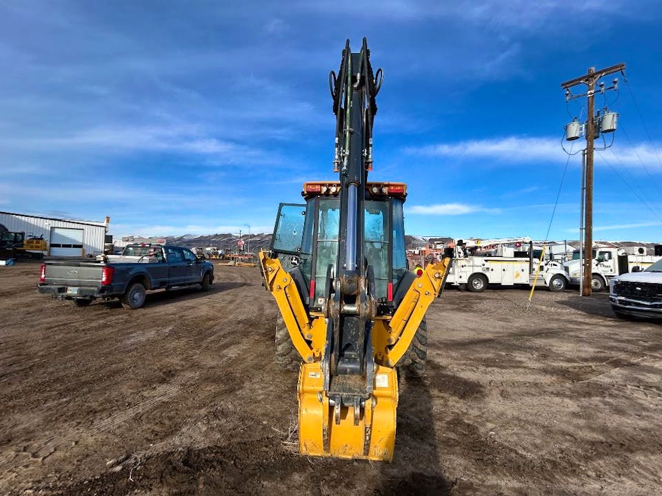 John Deere 320P
