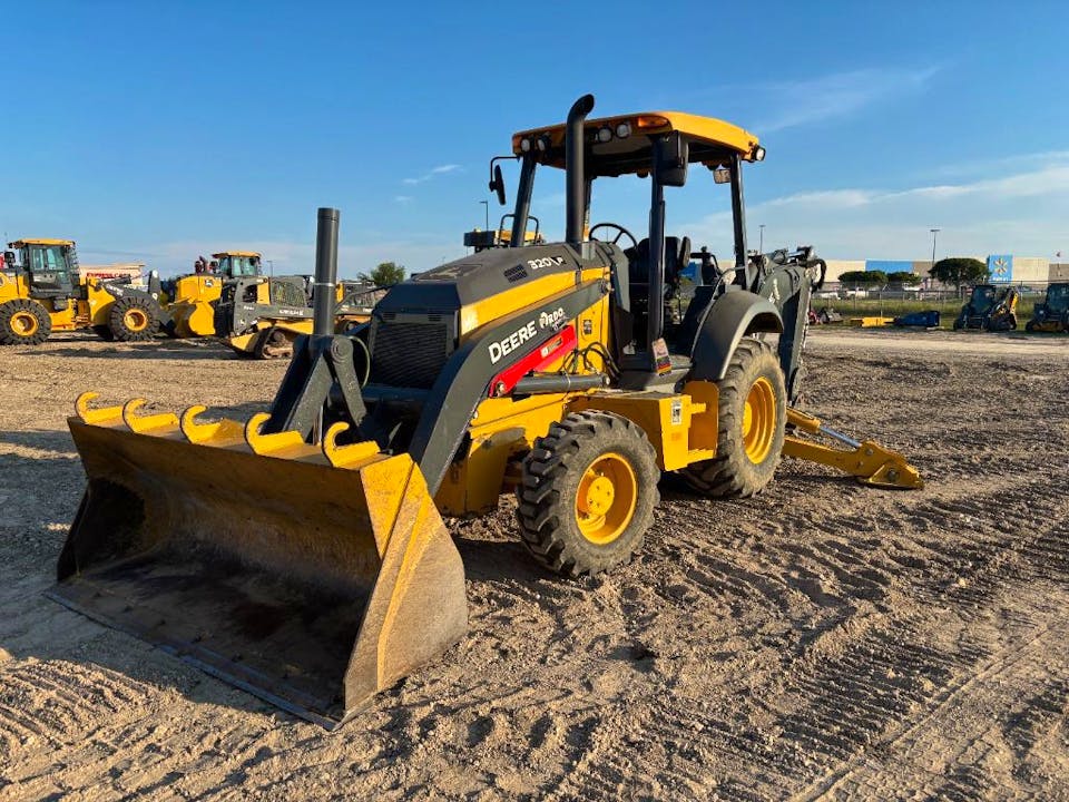 John Deere 320P