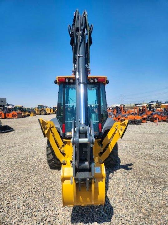 John Deere 320P