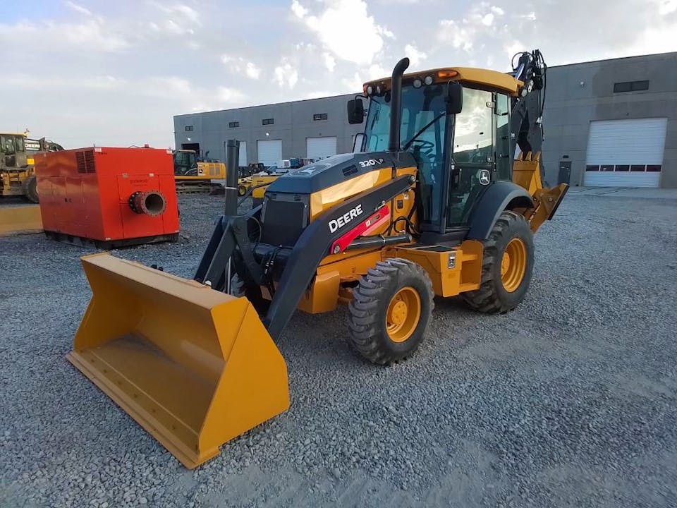 John Deere 320P