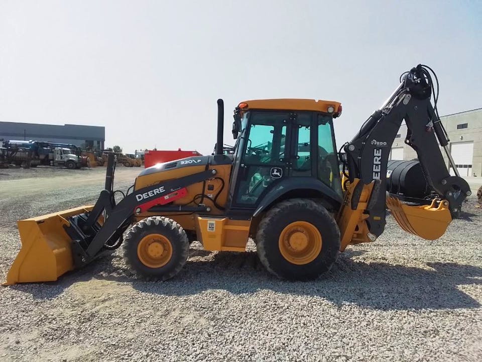 John Deere 320P