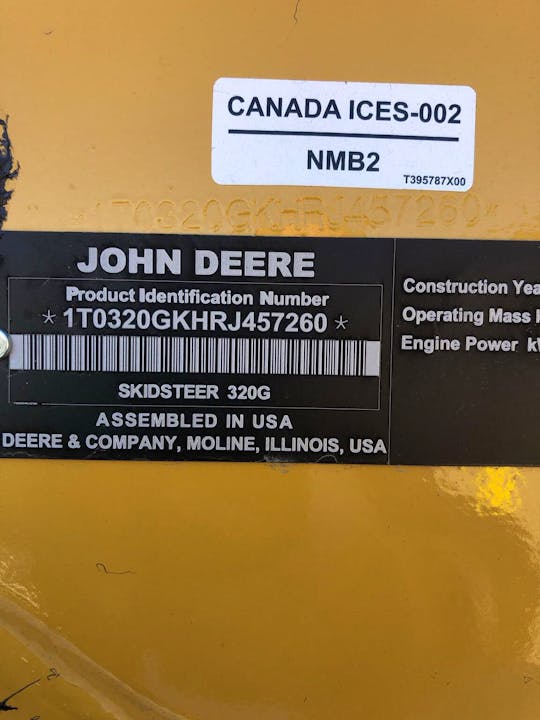 John Deere 320G