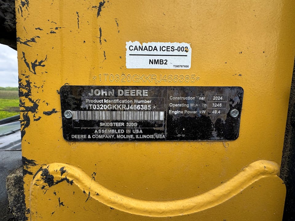 John Deere 320G