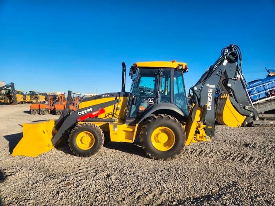 John Deere 320P