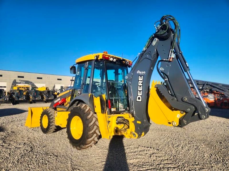 John Deere 320P