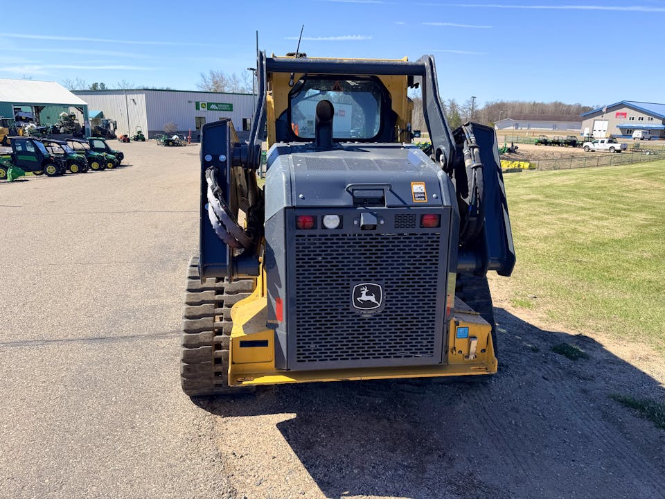 John Deere 331G