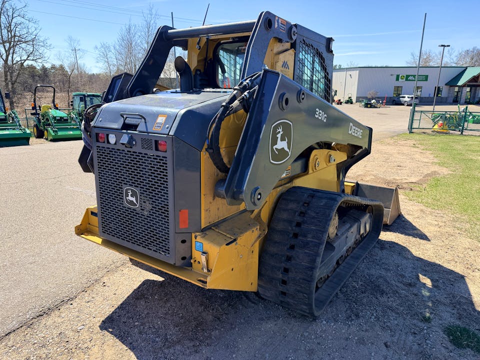 John Deere 331G