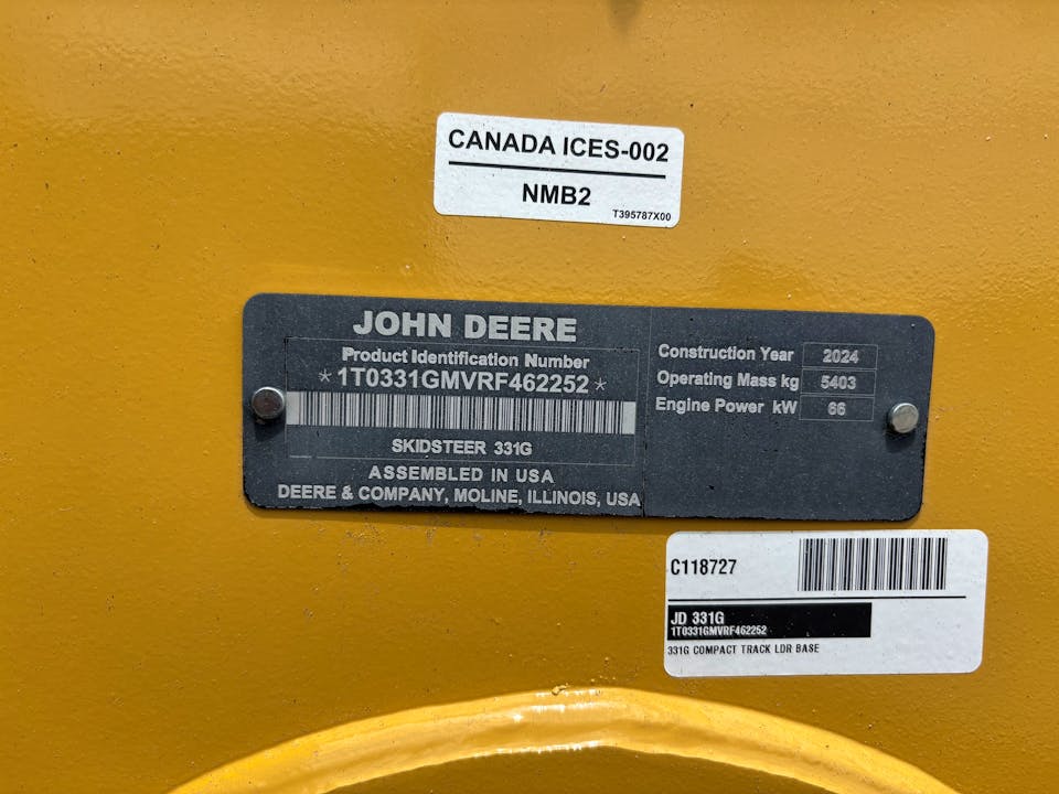 John Deere 331G