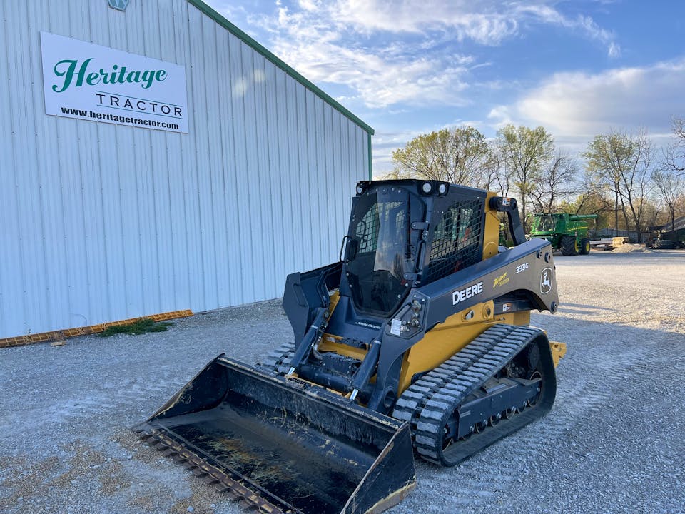 John Deere 333G