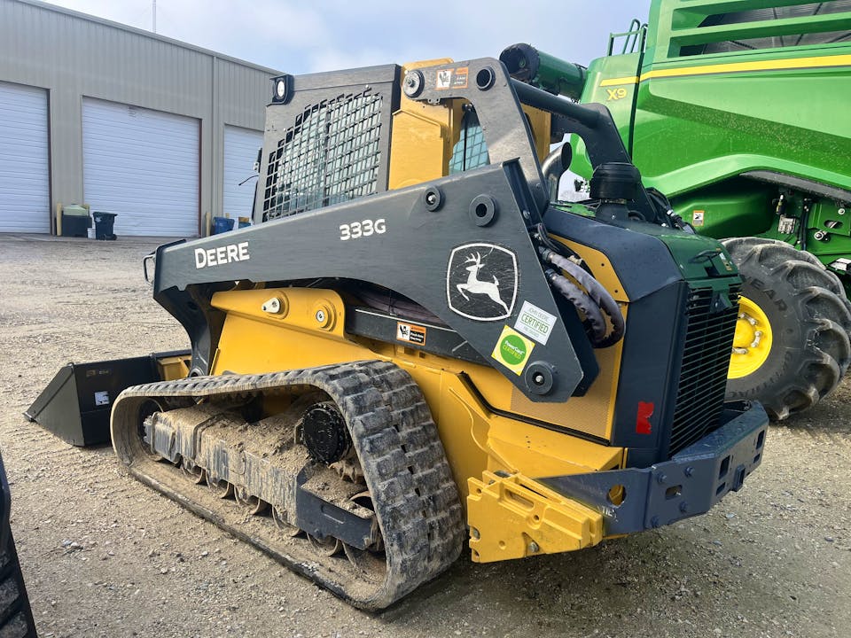 John Deere 333G