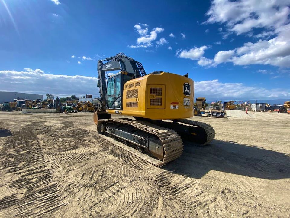 John Deere 345P