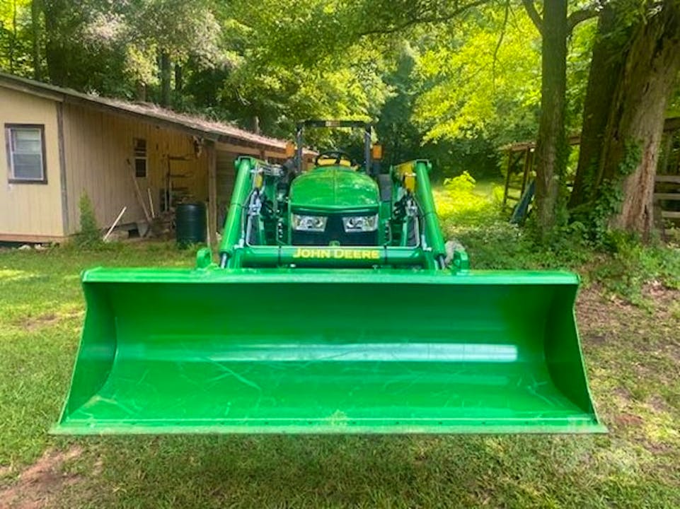 John Deere 4044M