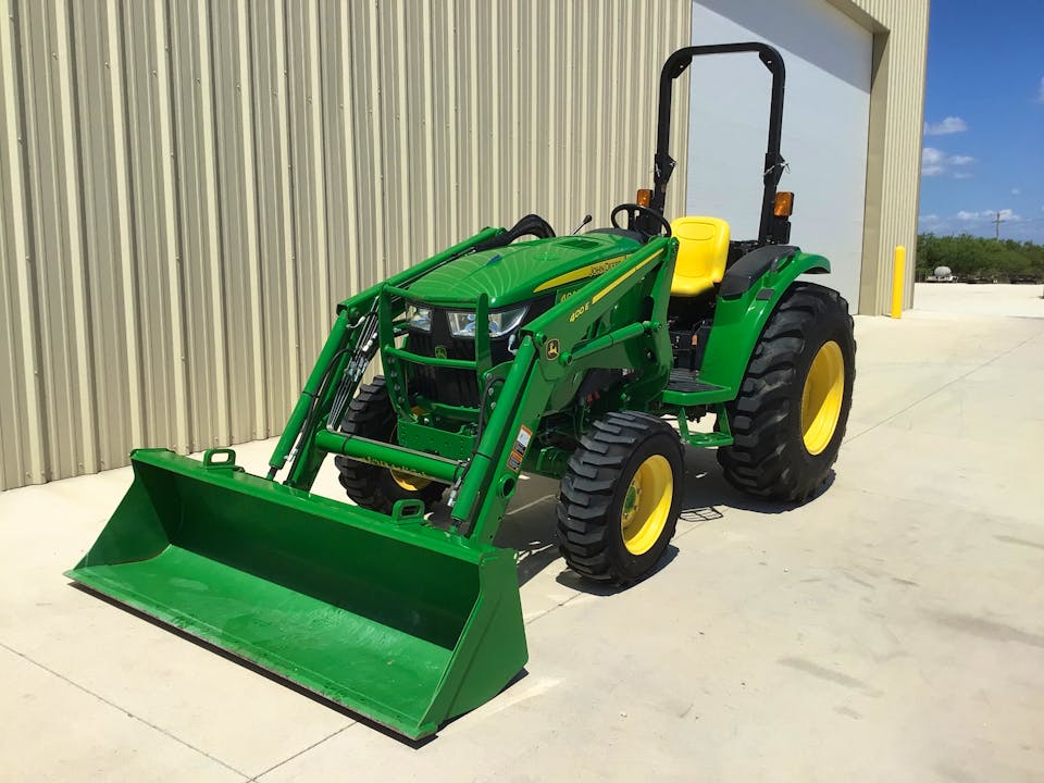 John Deere 4044M