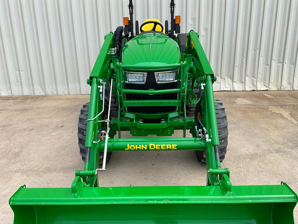 John Deere 4044R