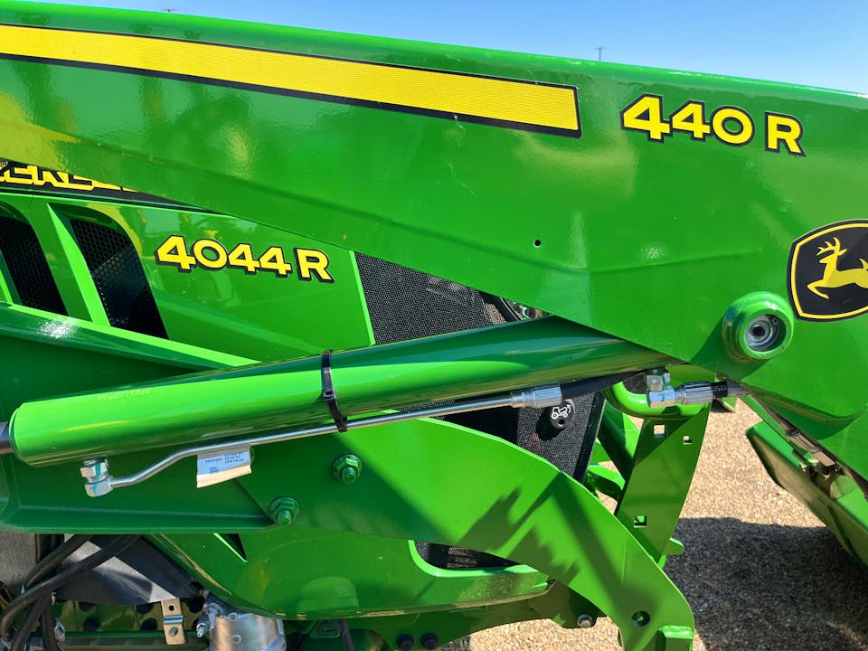 John Deere 4044R