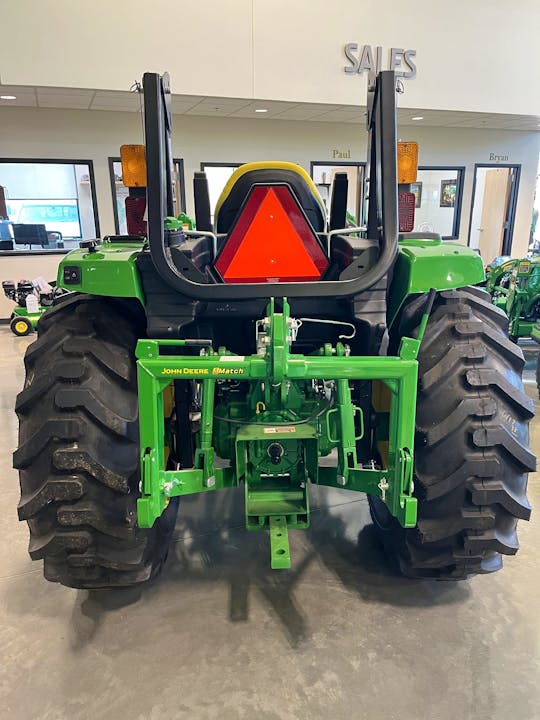 John Deere 4044R