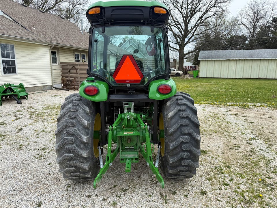 John Deere 4052R