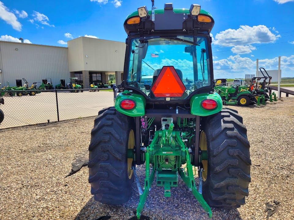 John Deere 4066R