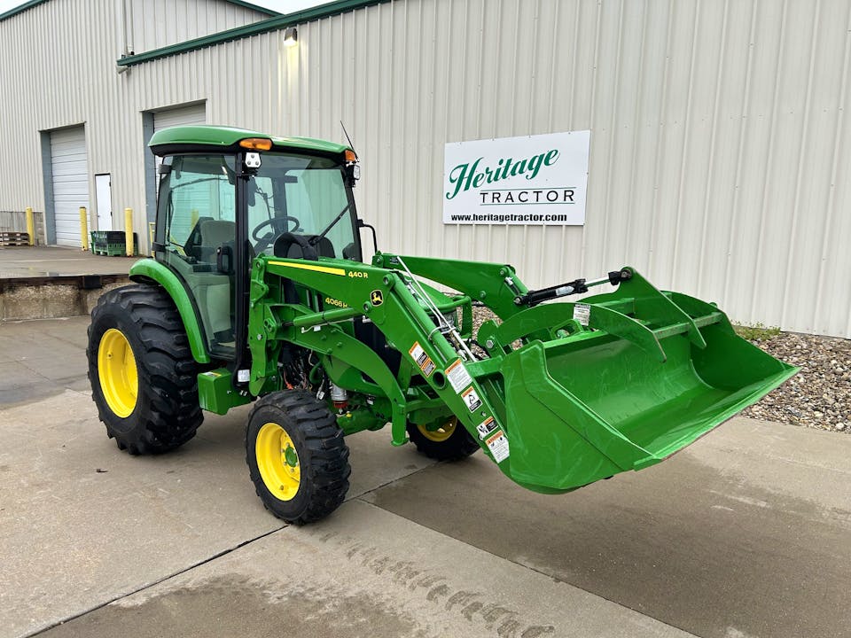 John Deere 4066R