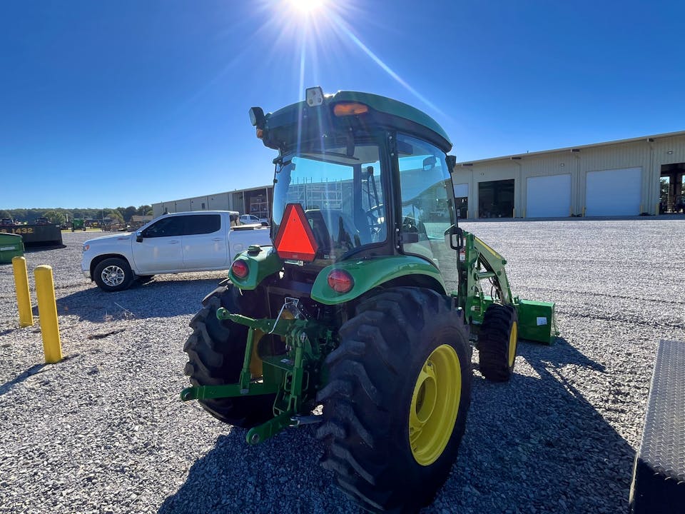 John Deere 4066R