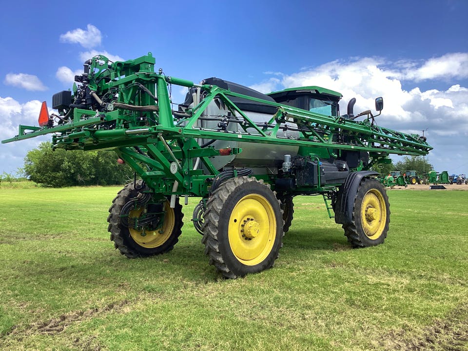 John Deere 412R