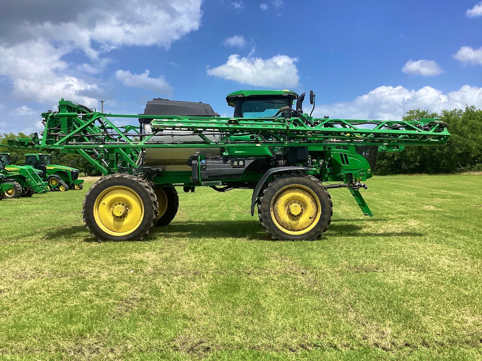 John Deere 412R