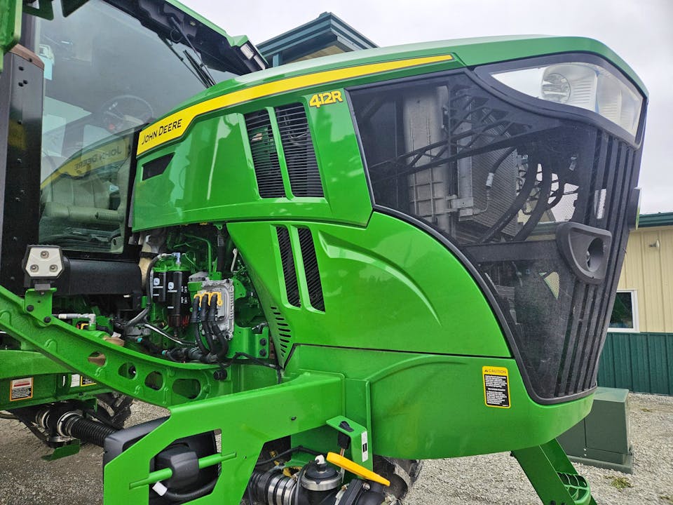 John Deere 412R