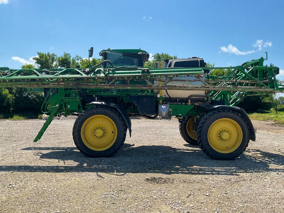 John Deere 412R