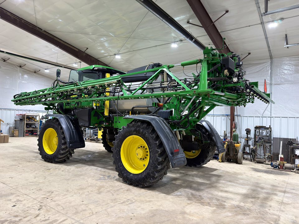 John Deere 412R