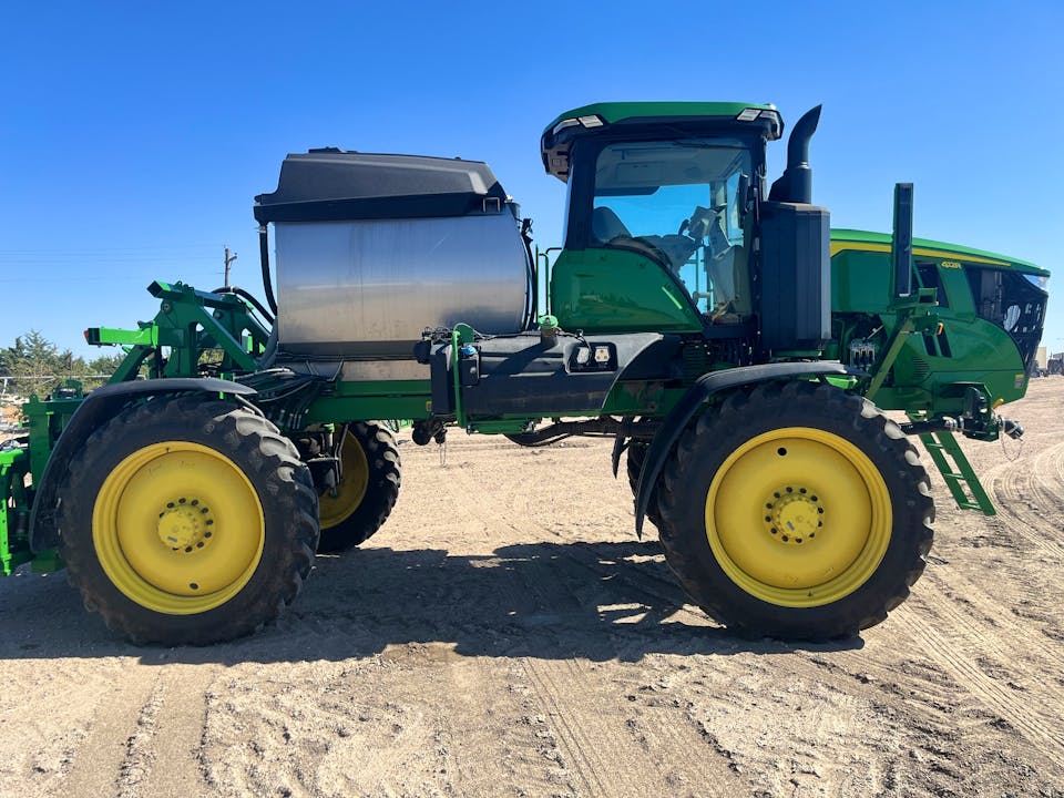 John Deere 412R
