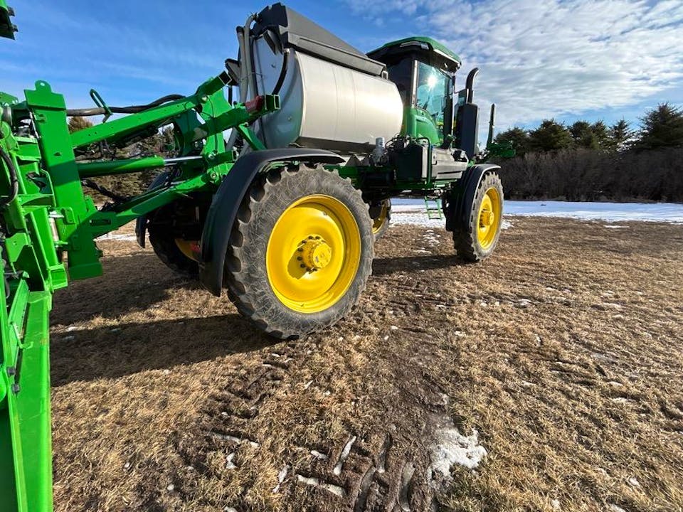 John Deere 412R
