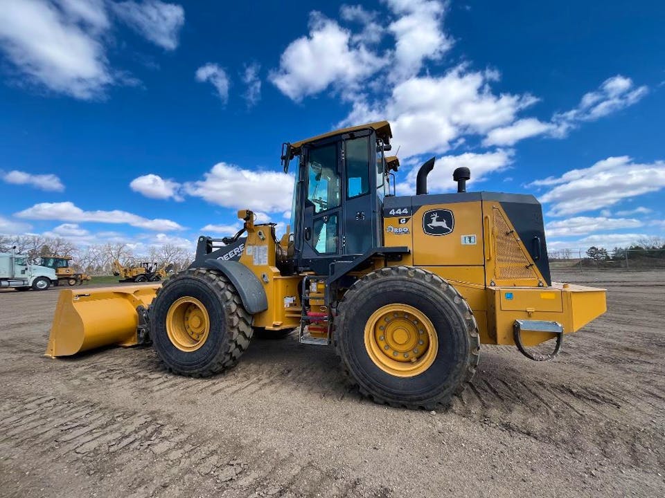 John Deere 444G