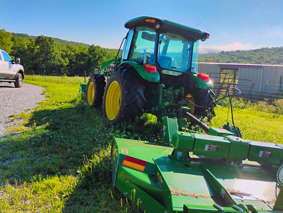 John Deere 5060E