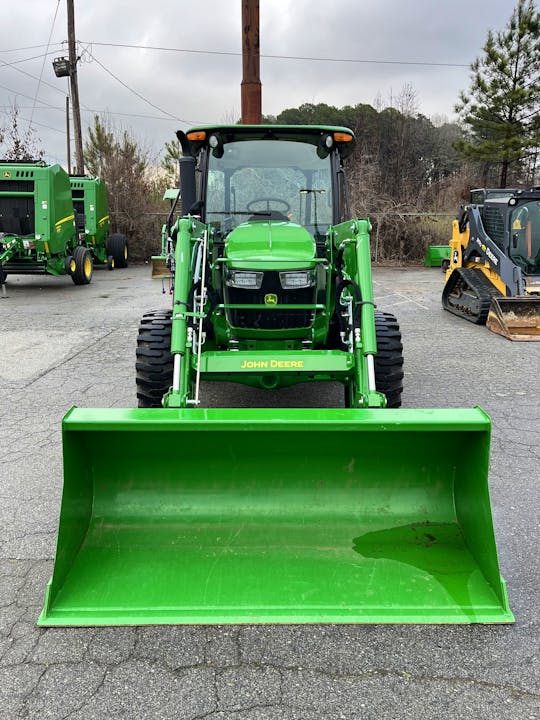 John Deere 5060E