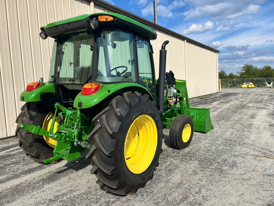 John Deere 5067E