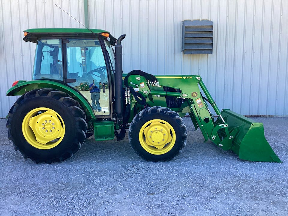 John Deere 5067E