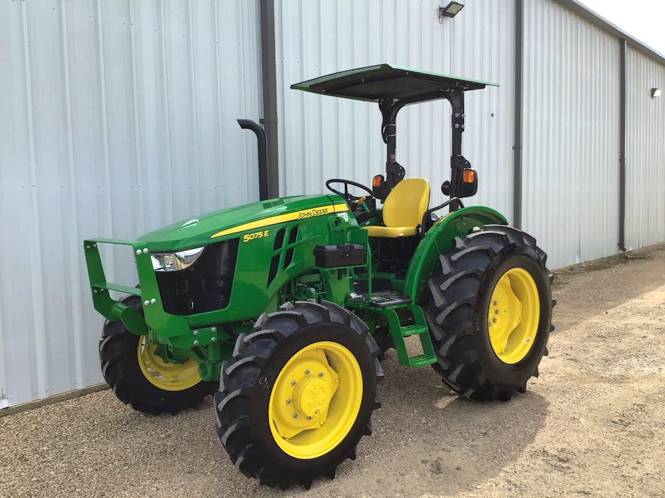 John Deere 5075E